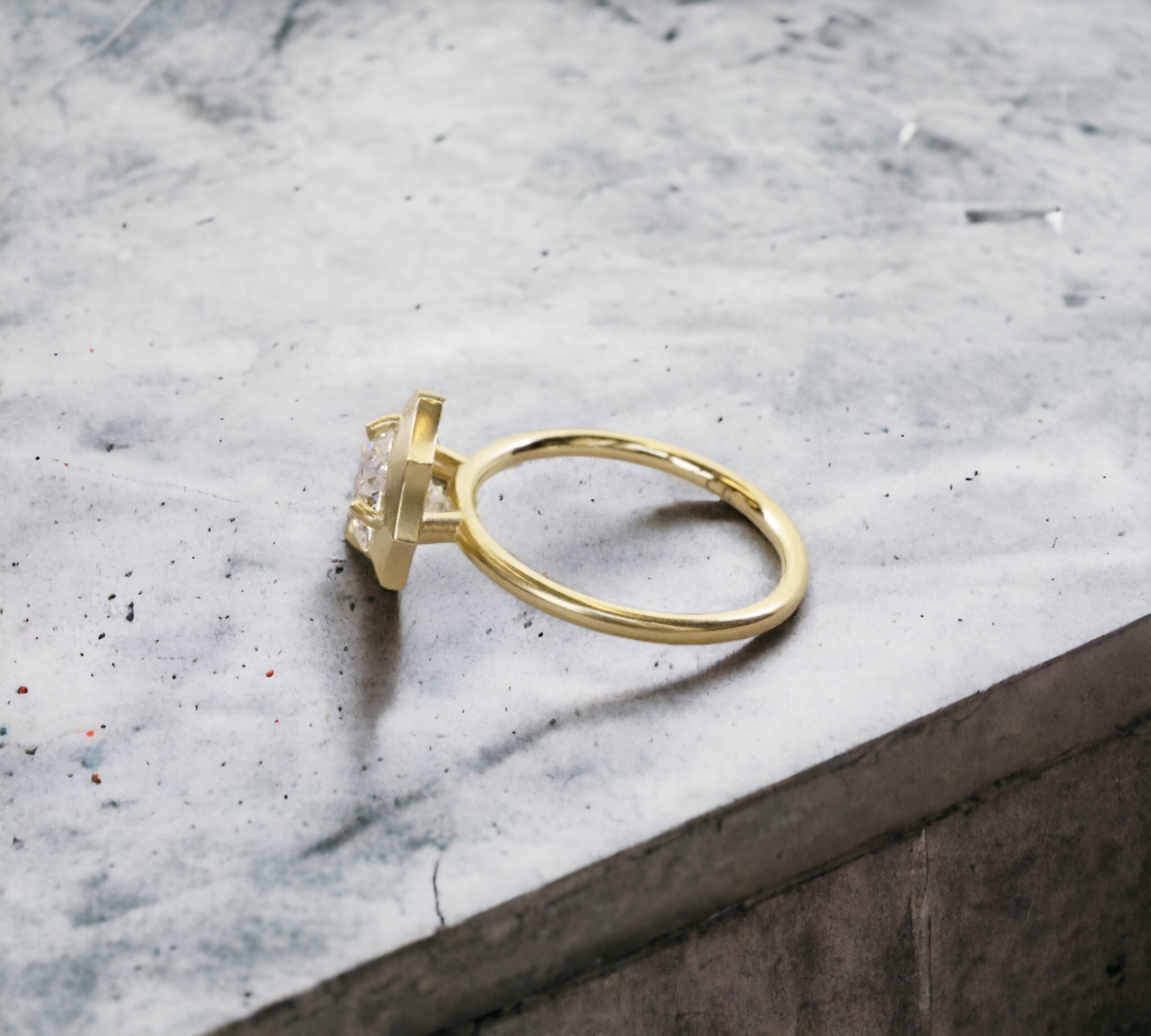 Starling YG ring side view, low profile halo yellow gold – Cherry Pick Diamonds St. Louis MO