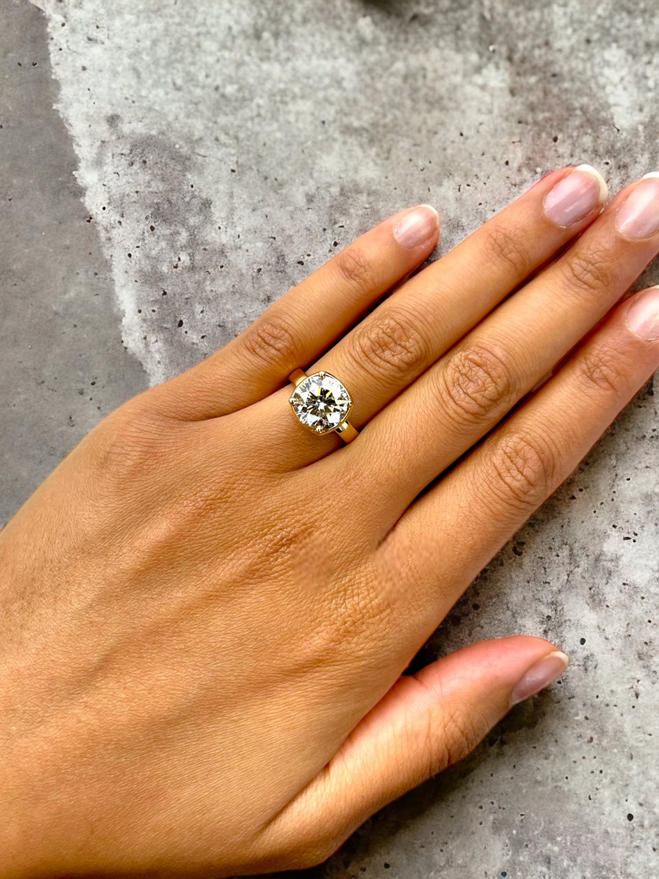 Parma 5.05 natural diamond bold solitaire close-up, yellow gold – Cherry Pick Diamonds Clayton MO