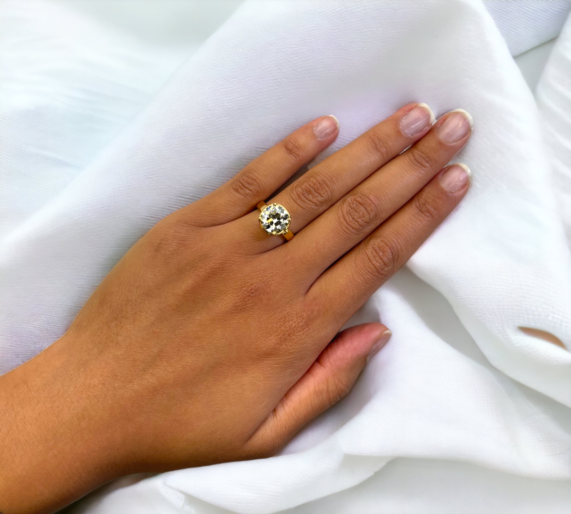 Old European Cut Diamond Bold Solitaire Ring Yellow Gold Close-Up – Cherry Pick Diamonds St. Louis