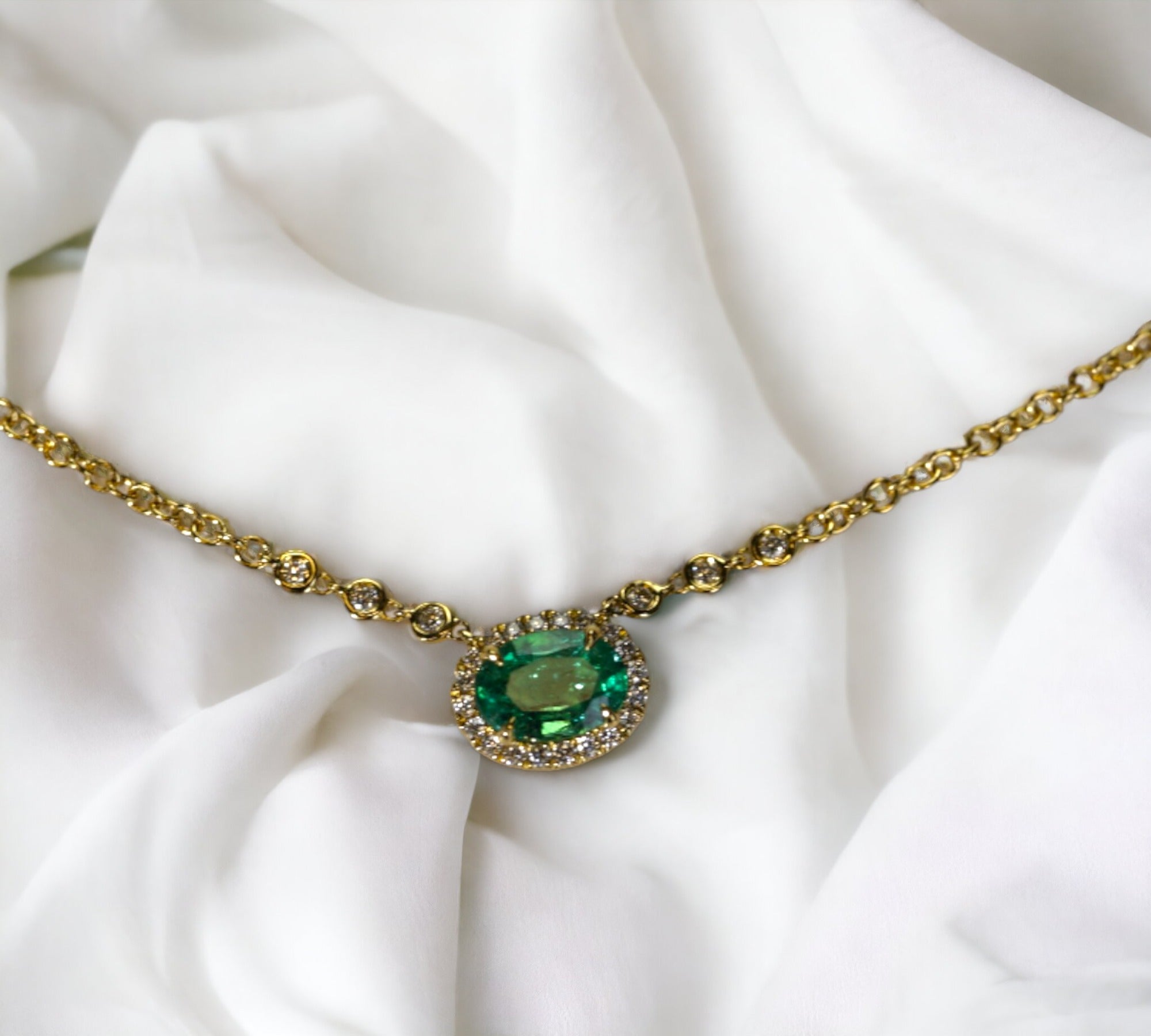 Colombian Emerald Necklace 14K Yellow Gold 0.66ct Natural Oval Colombian Emerald Diamond Pendant – Cherry Pick Diamonds Clayton St. Louis MO