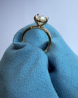 Oval Bold Hidden Halo