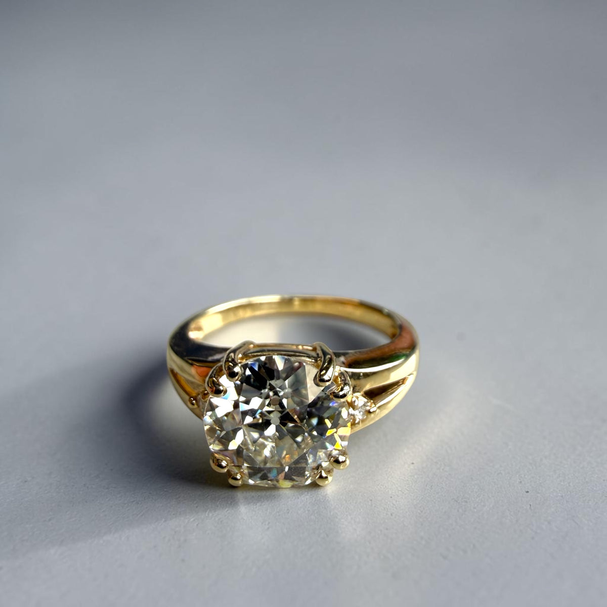 2.82 carat antique Old European cut diamond split shank ring in yellow gold, GIA certified J color VS2, Cherry Pick Diamonds Clayton MO