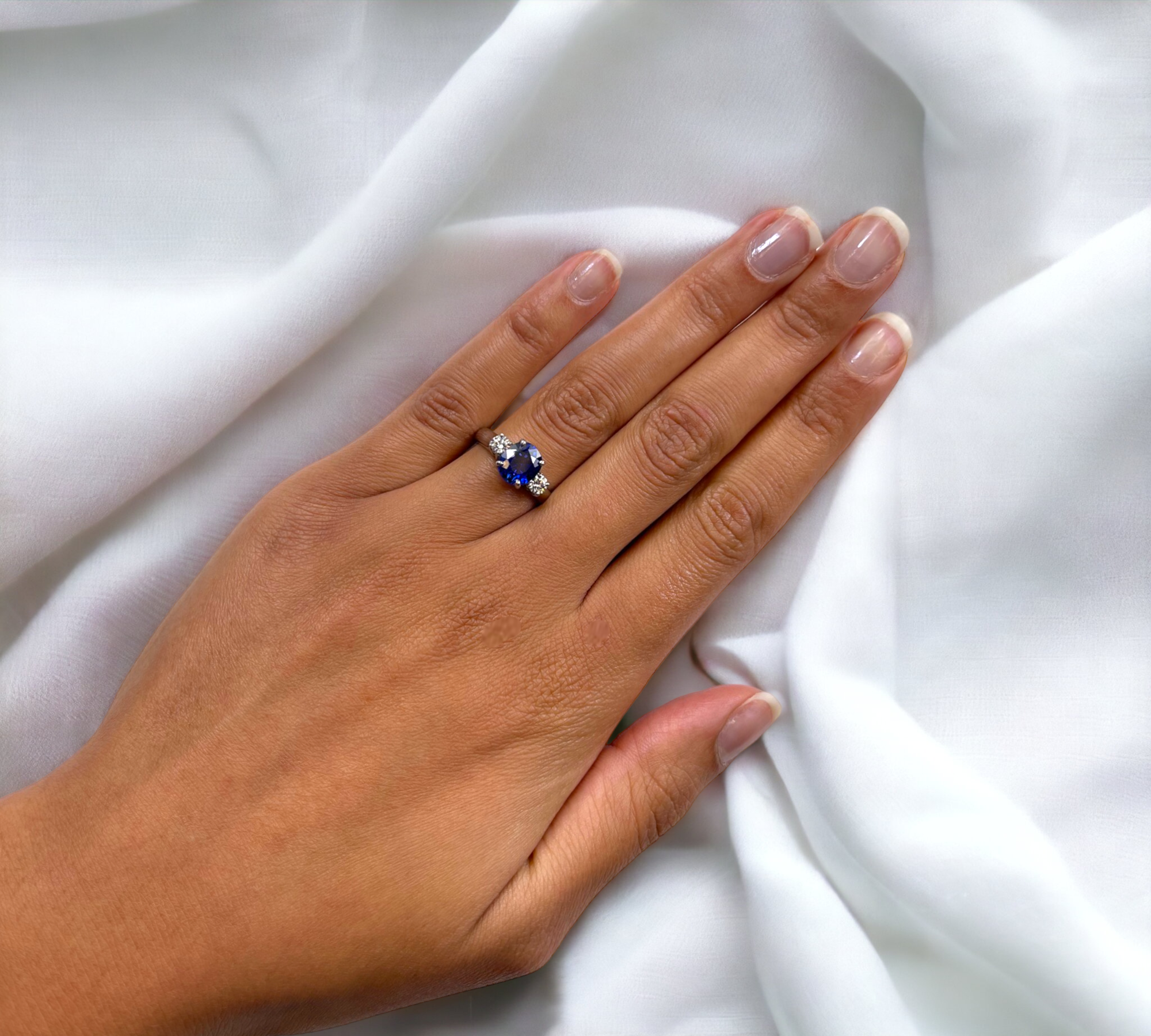 Trio Sapphire Ring 2.85ct platinum oval sapphire and natural diamond top view – Cherry Pick Diamonds St. Louis MO